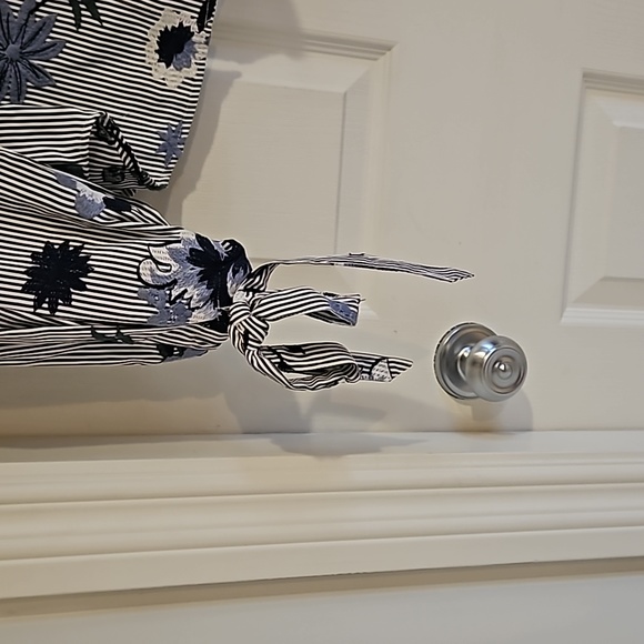 Pinstripe Blouse - Picture 3 of 4